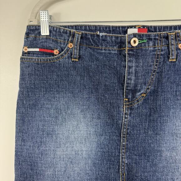Y2K Tommy Jeans Vintage Denim Mini Skirt Size 13 Medium Wash Embroidered Pockets - Picture 2 of 10